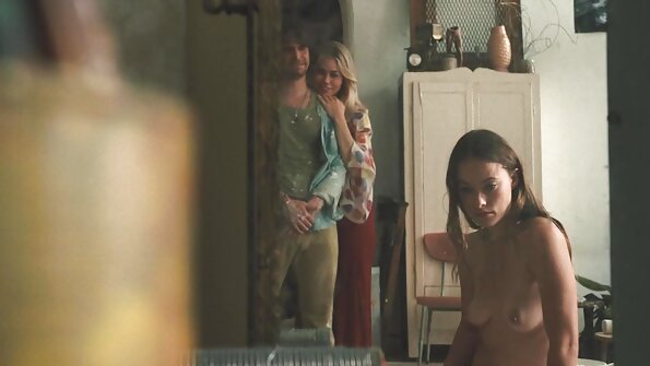Một bà với một sexy L. phim sex hap dan moi nhat là nhận được fuck trong các bồn tắm bồn tắm